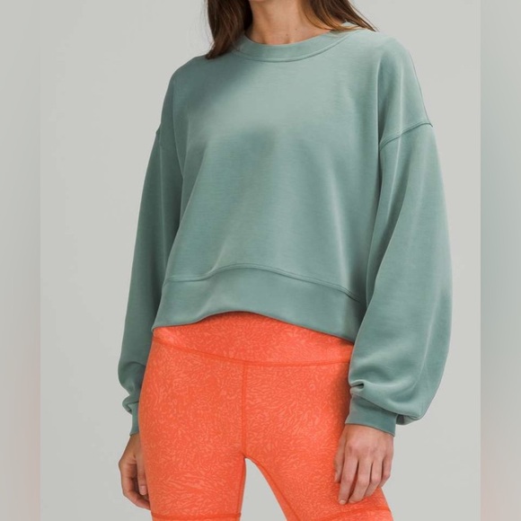 lululemon athletica Tops - NWOT Lululemon Perfectly Oversized Cropped Crew *Softstreme